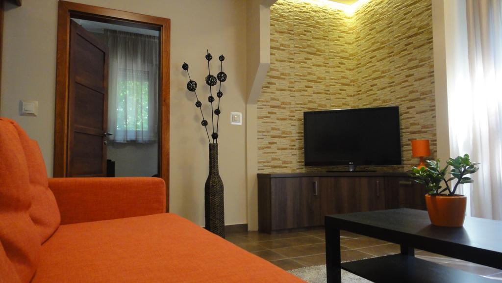 Mgtels Apartman - With Private Parking Budapest Exterior foto