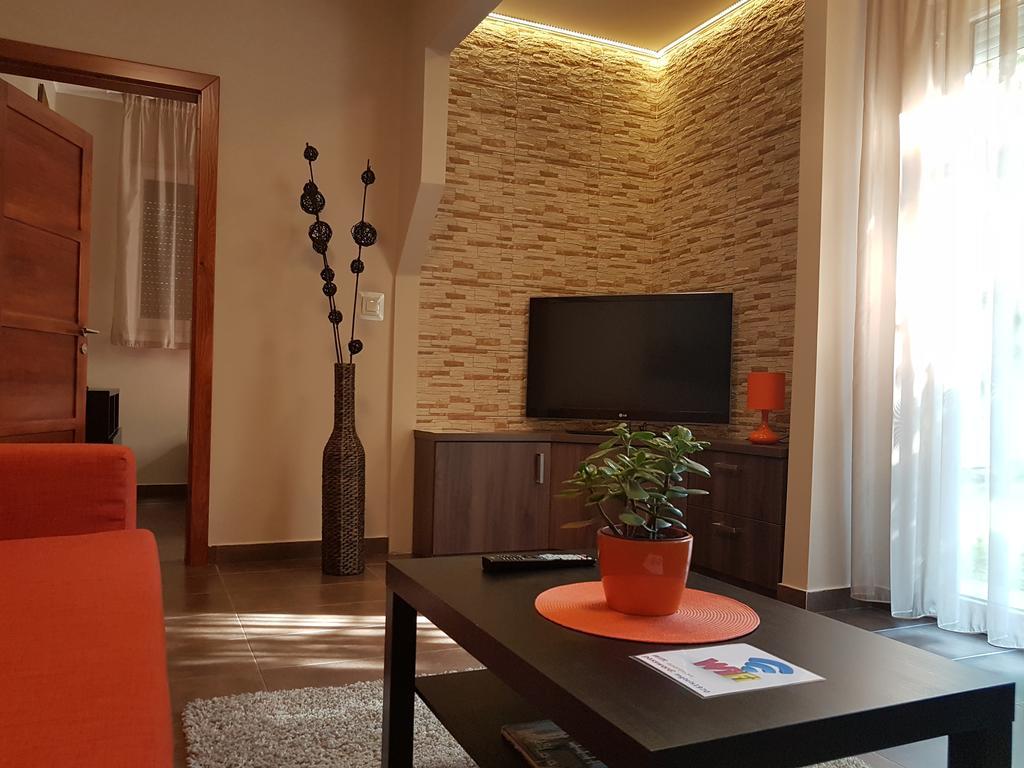 Mgtels Apartman - With Private Parking Budapest Exterior foto